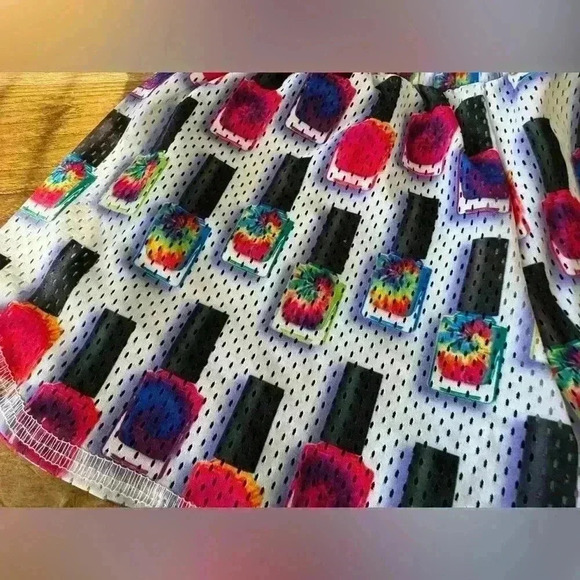 NWT TEREZ Girl's White Mani Athletic Shorts ~ SOOO CUTE! 💅 - Picture 2 of 4